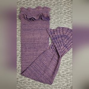 Mermaid knitted blanket